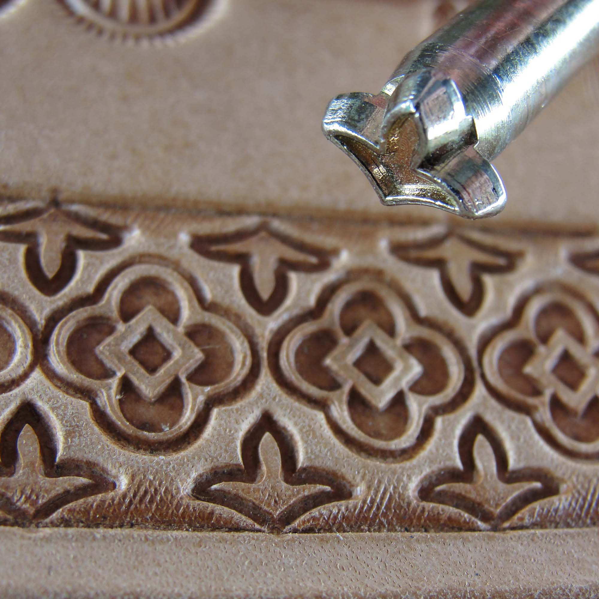 315 Floral Accent [USED]