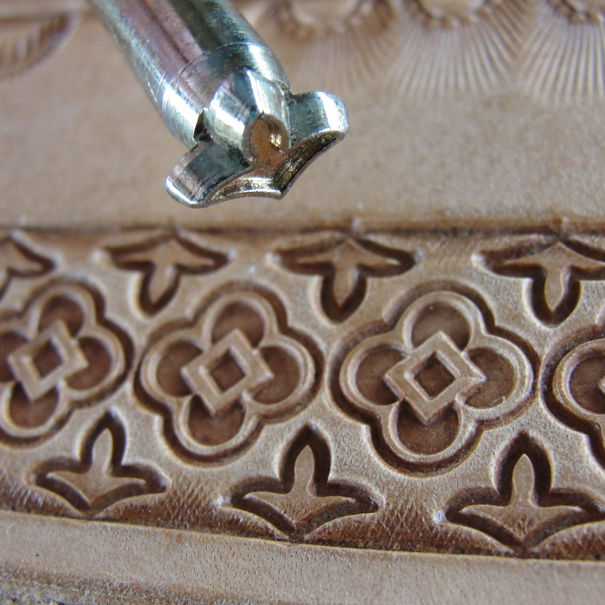 315 Floral Accent [USED]