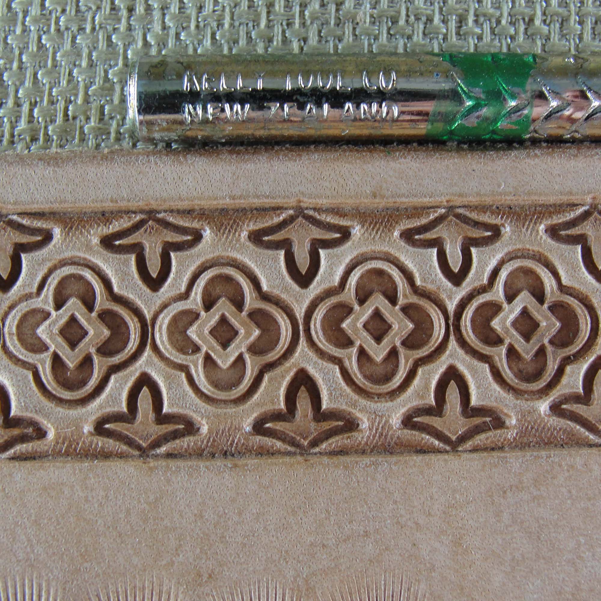 315 Floral Accent [USED]