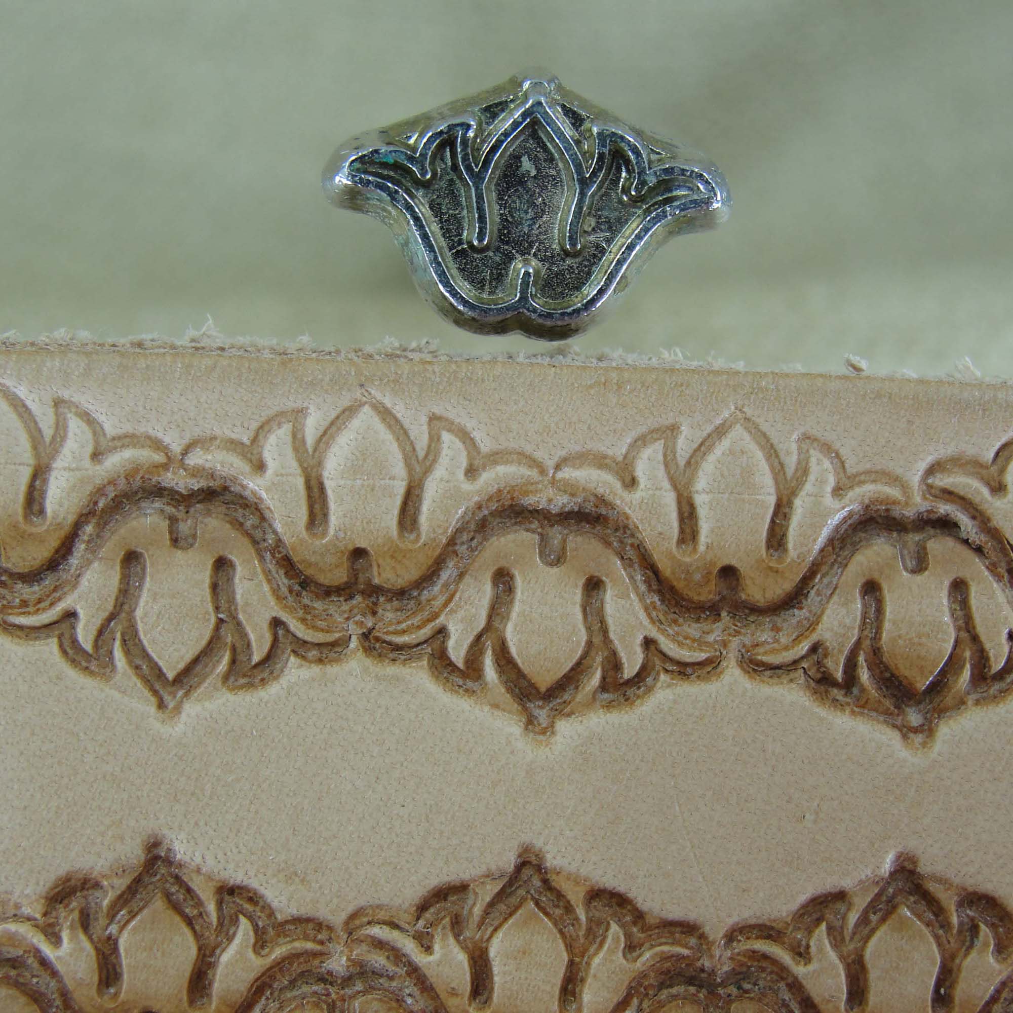 194 Floral [USED]