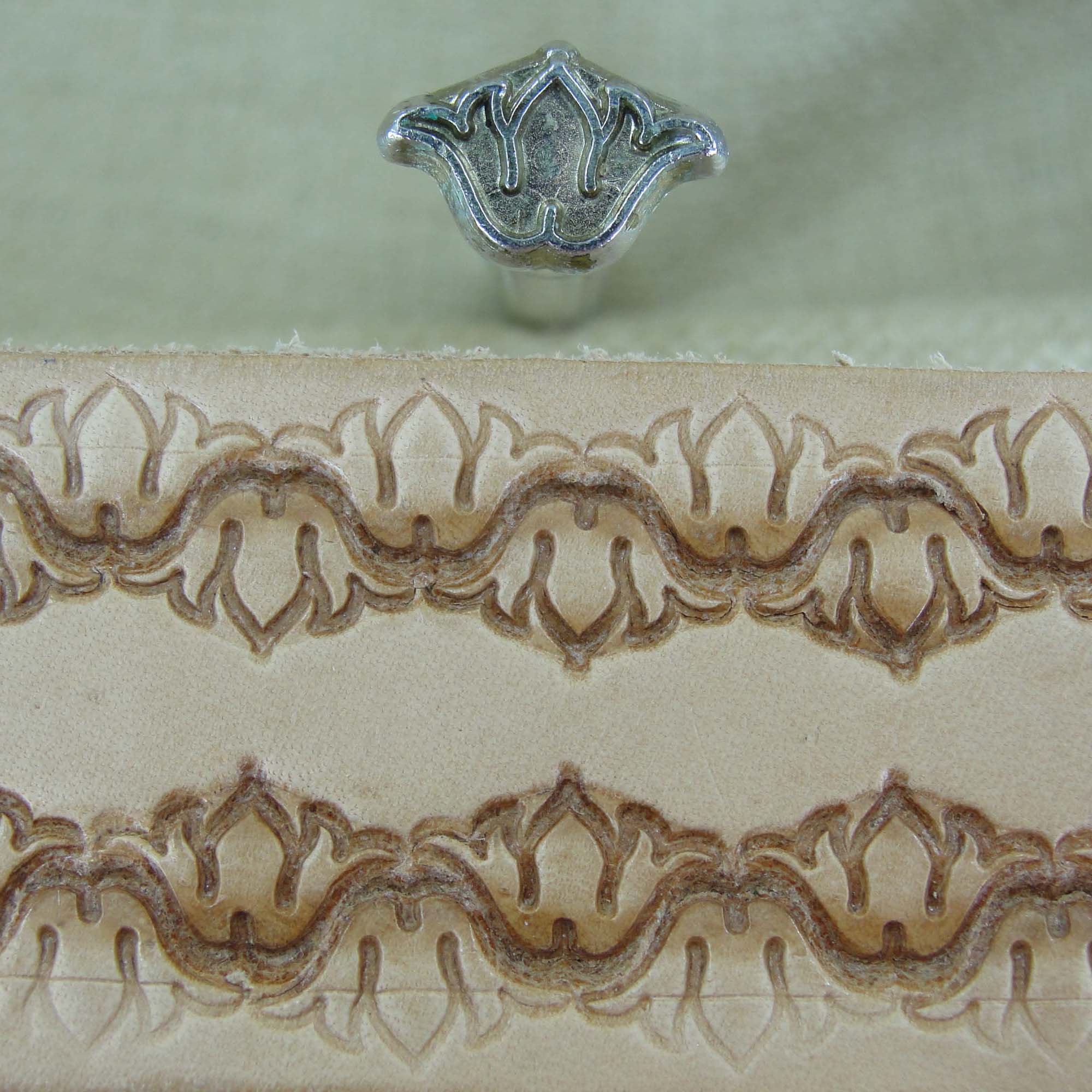 194 Floral [USED]