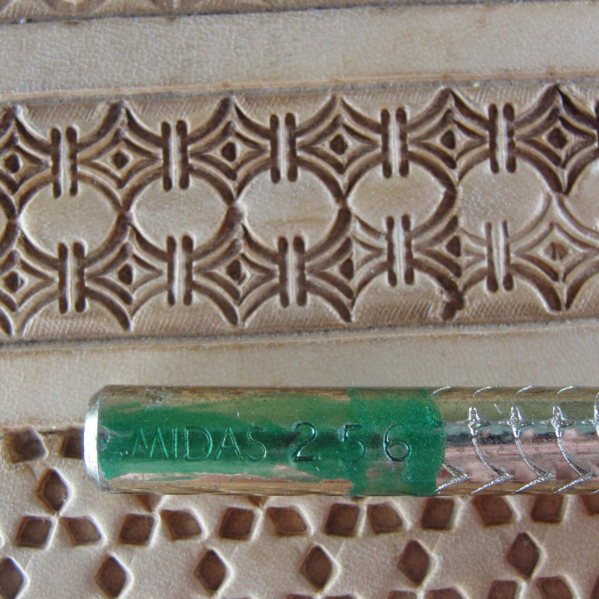 256 Geometric Border [USED]
