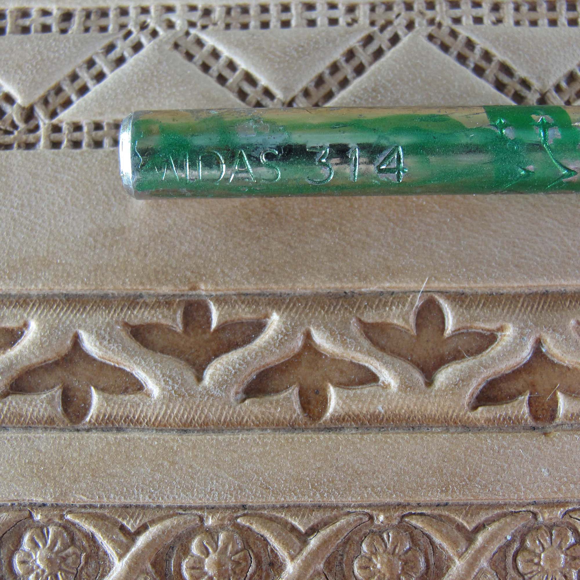 314 Floral Accent [USED]