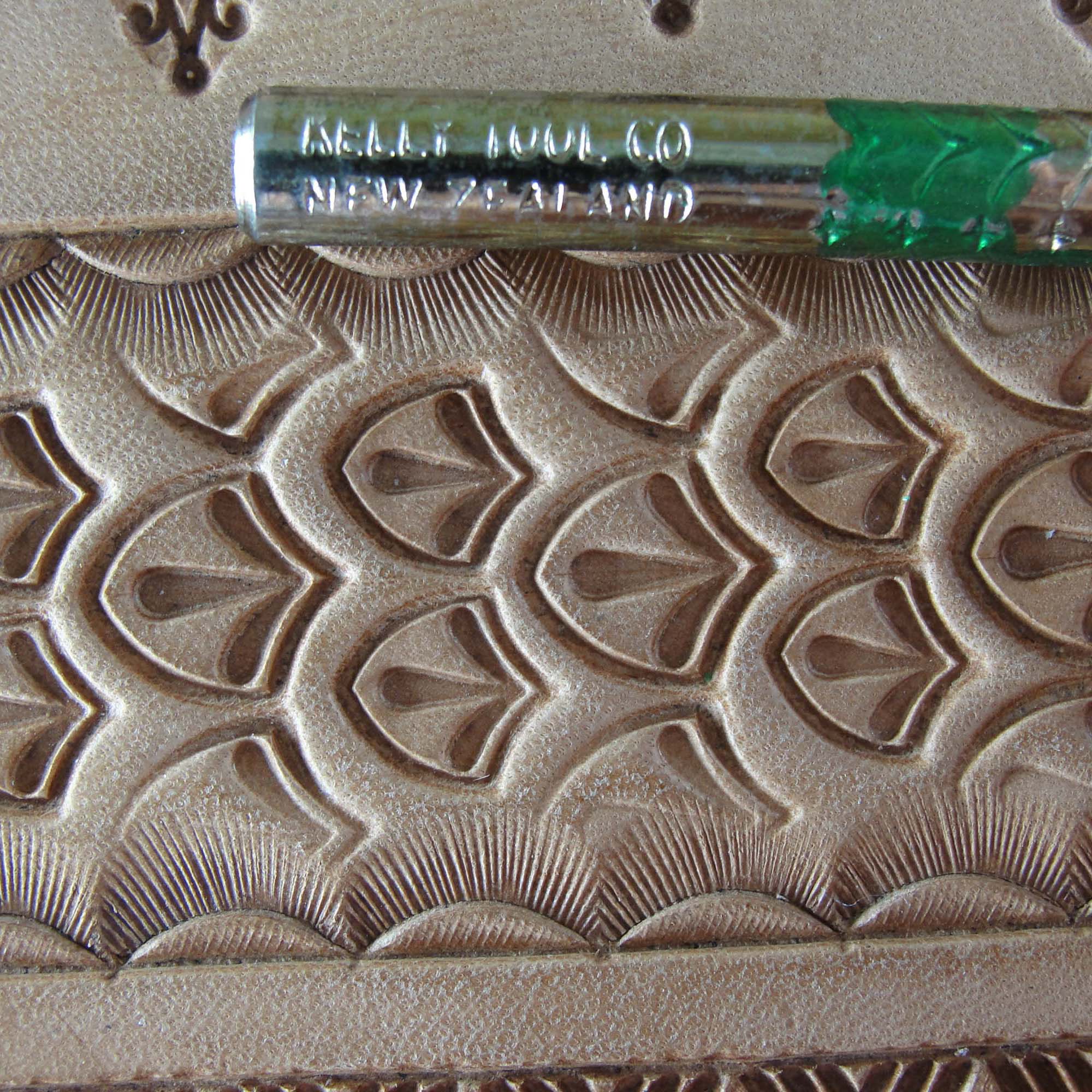 209 Geometric [USED]
